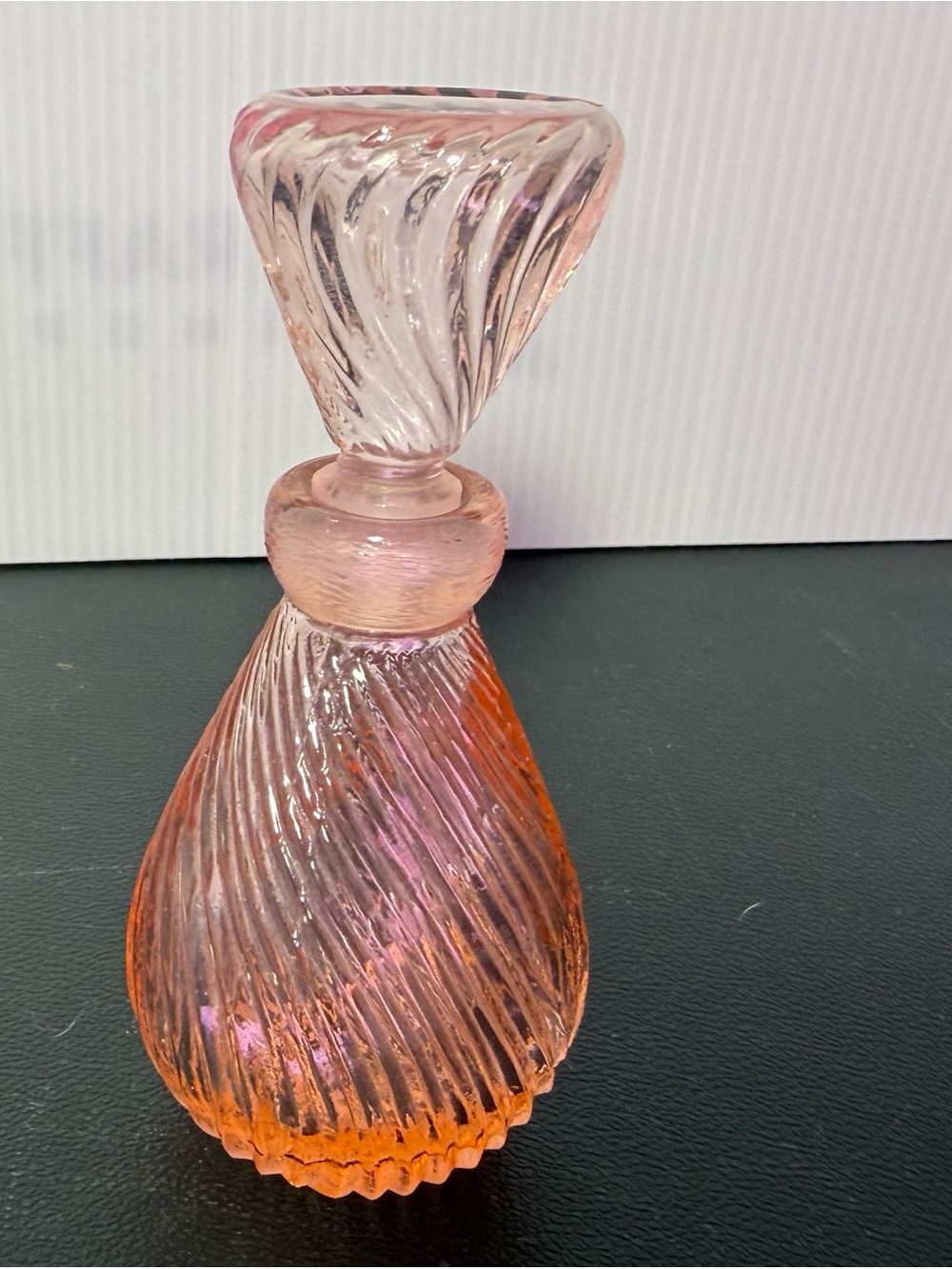 VTG Bambou Tors swirl Rose Crystal Glass Bottle with Stopper